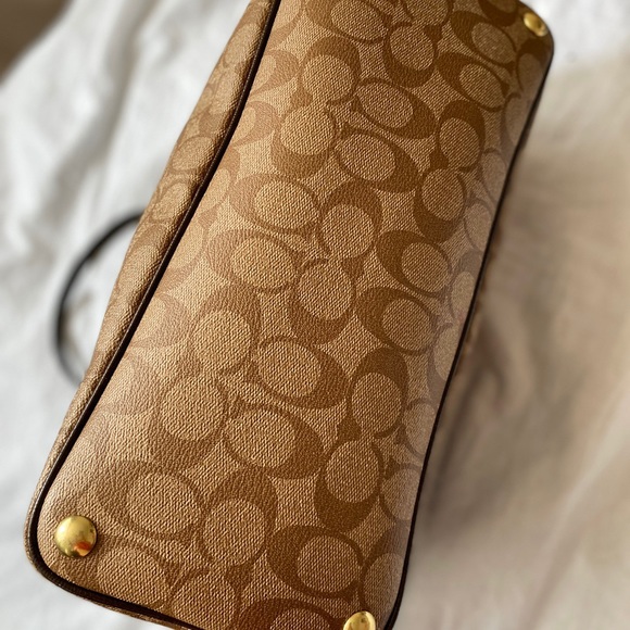 Authentic Coach Purse - Picture 4 of 7